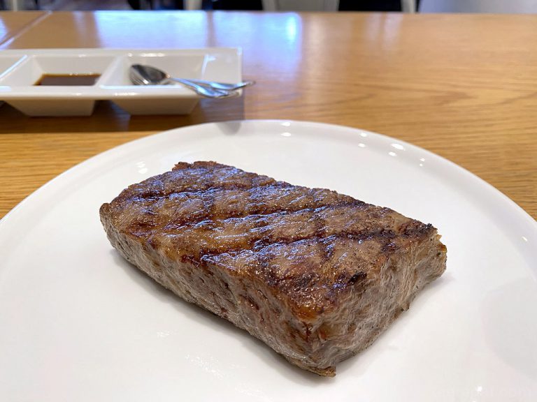 Nakasei Uchimise ร้านสเต็กที่ซ่อนตัวอยู่ในร้านขายเนื้อ โตเกียว
